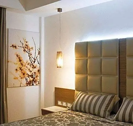 Hotel Oc 4*